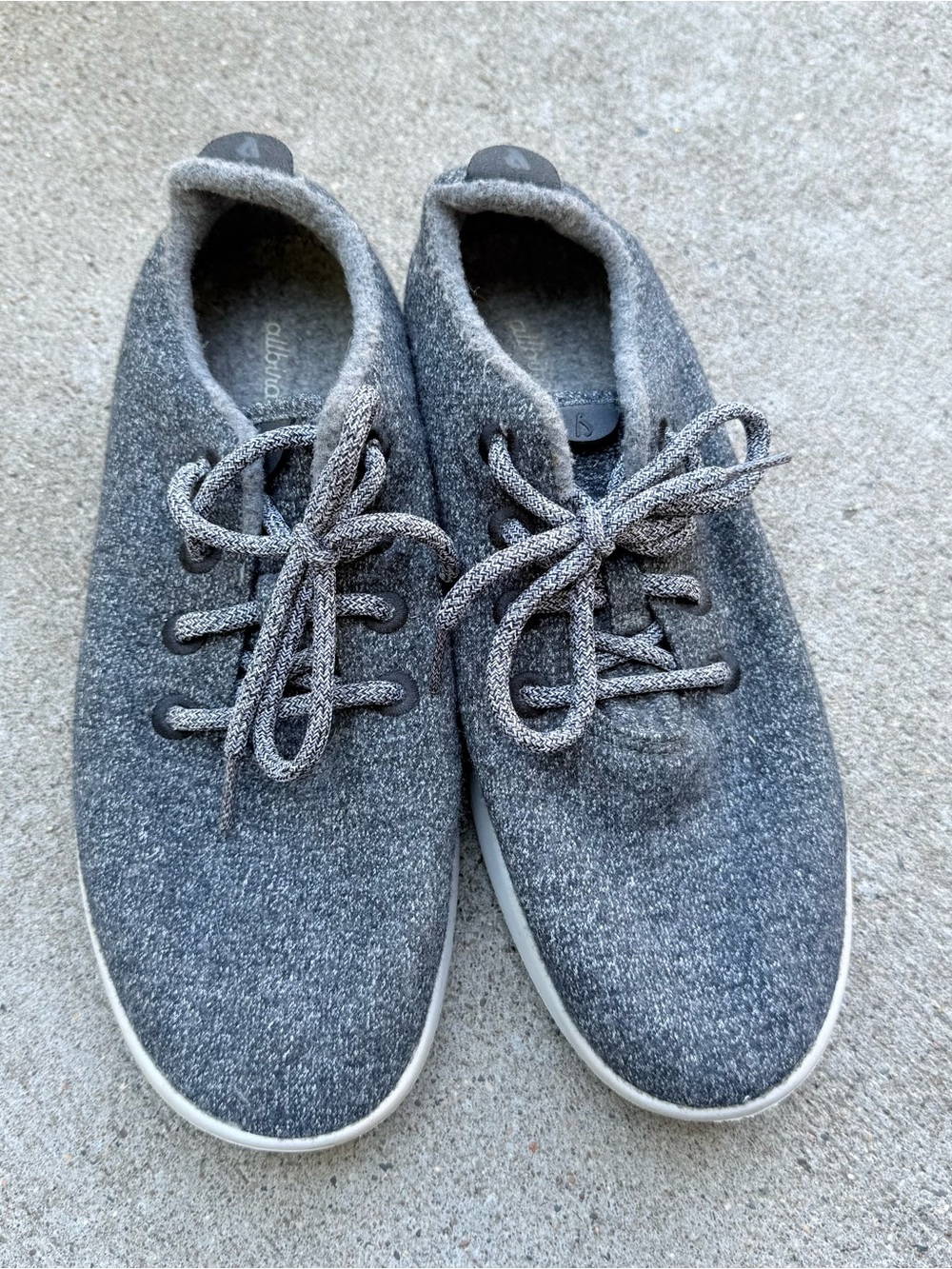 Allbirds Men’s Wool Runners Tennis Shoes in Grey size 10